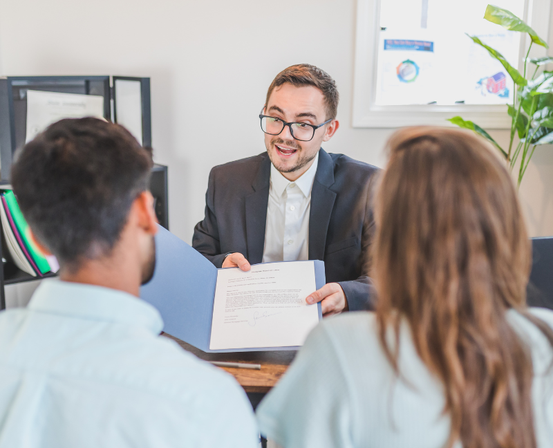 title company helping home buyers with title search