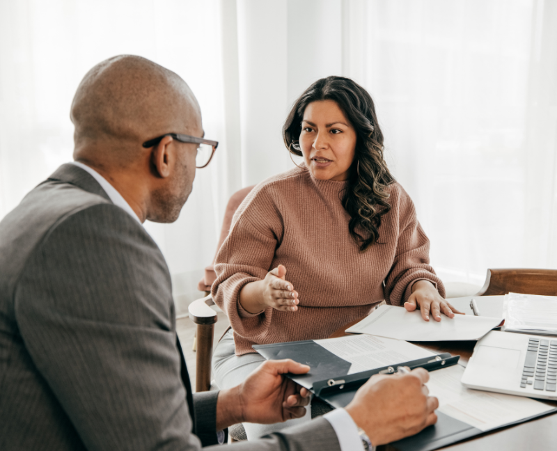broker talking to a client
