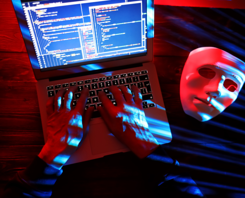 real estate fraudster scamming online